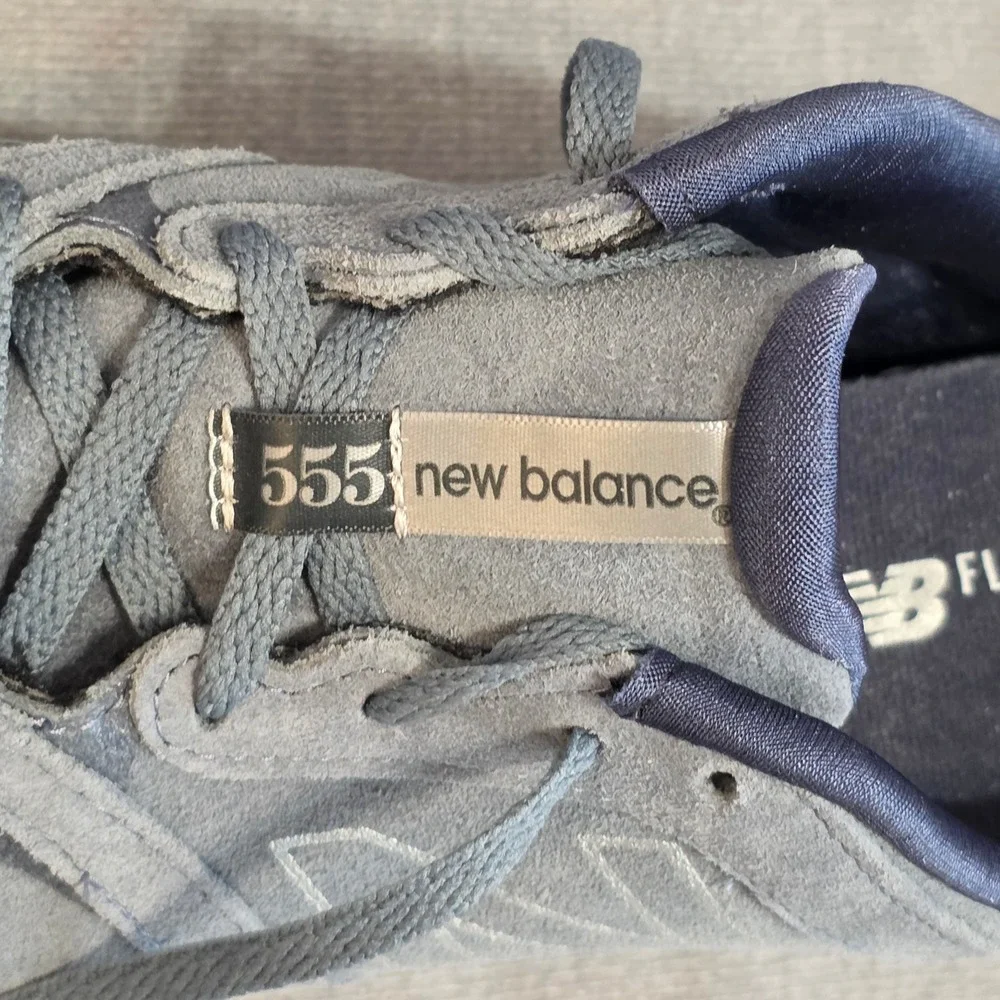 New Balance 555 Sneaker Womens 11 Grey WL555GS Suede Comfort Walking Shoes